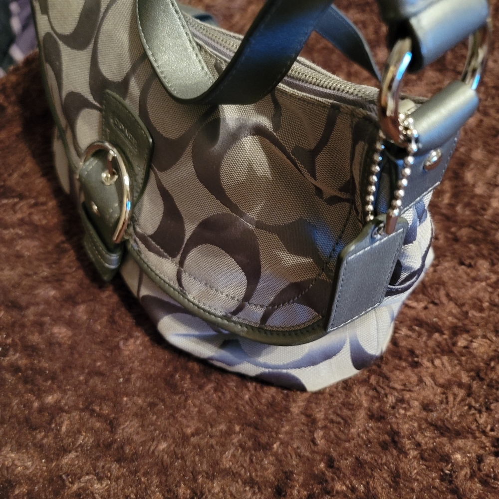 Gray Coach handbag - Picture 5 of 8